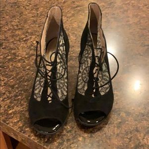 Beautiful size 40 black suede peep toe pumps